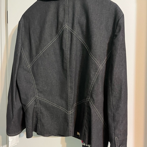 NWT Bandolino Stretch blazer. Blue jean style. Excellent condition. - Picture 4 of 7